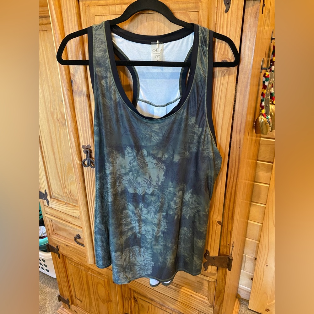 CALIA lightweight fitness top XL